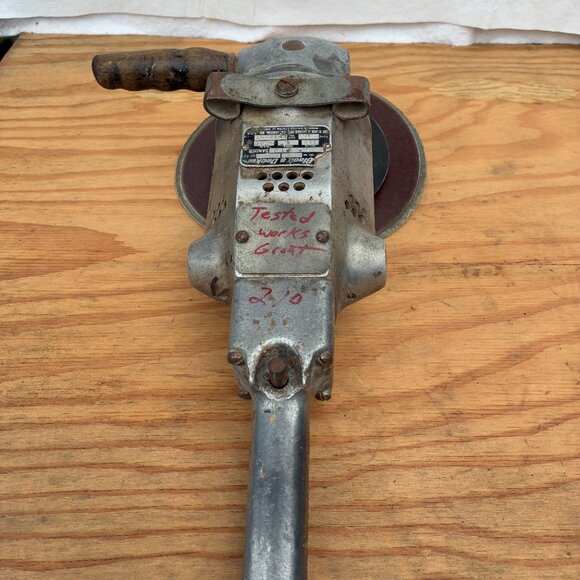 Black & Decker 7" Automotive Industrial Heavy Duty Sander / Polisher 115V - Picture 6 of 10